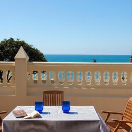 Casa mirando al mar, hermosas vistas.