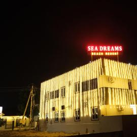 New Sea Dreams Beach Resorts, hotel di Vetāpālem