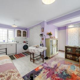 Colourful and Cosy Guest Studio in Great Bookham - Pass the Keys