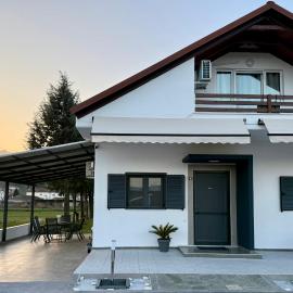 Eunoia Homestay & BnB - Loutra Pozar, Aridaia