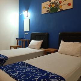 Edotel Tebe Syariah, hotel in Rampal