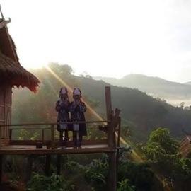 Akha Hill House, hotel in Ban Doi Hang