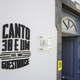 Canto 30 e UM - HOST & CHILL
