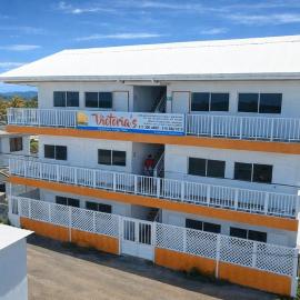 Victoria's Gennie Bay Village Hostal