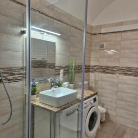 Downtown apartment with parking space, hotel in Keszthely