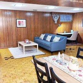 Near Yonge Finch Subway Station spacious two-bedroom suite, Free Parking