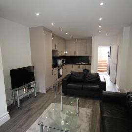 Osterley Place - Apt F, hotel di Hounslow