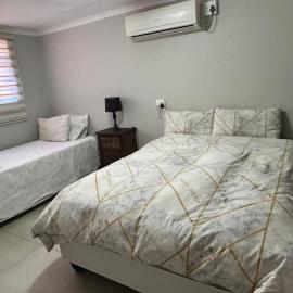 Primkop Cottage, hotel in White River