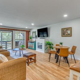 < 2 Mi to Grindstone Lake & Trails! Mtn-View Condo