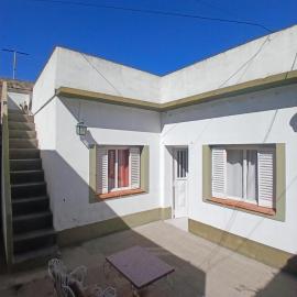 Depto centrica con terraza, 5 huespedes, hotel en Tornquist