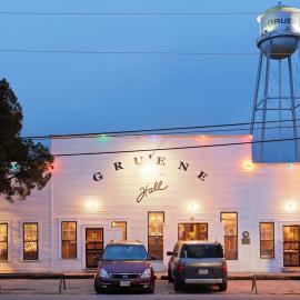 Tolle Haus: W/Pool & Firepit-Walk to Schlitterbahn, Comal Chutes & Downtown!