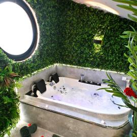 LOVE IN JUNGLE - Parenthèse spa avec vue unique, Hotel in Le Barcarès