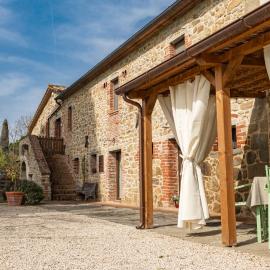 Agriturismo L'Accolta, hotel in Tuoro sul Trasimeno