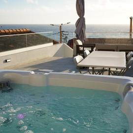 Pauloldtown - Local experience w rooftop n jacuzzi, hotell sihtkohas Paul do Mar