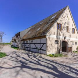 Pferdehof Königsstuhl - Fewo 5 Friese、レーメのホテル