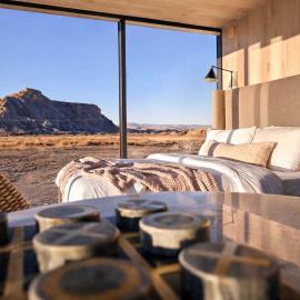 Viesnīca One-of-a-Kind Mirror Cabin Near Capitol Reef pilsētā Toreja