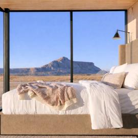 One-of-a-Kind Mirror Cabin Near Capitol Reef, מלון בטורי