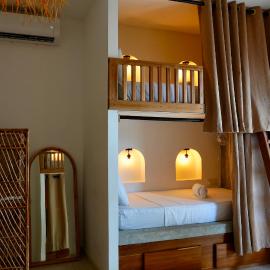 Dreamers Surf House, hotel di Matara
