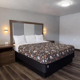 American Inn & Suites，帕里斯的飯店
