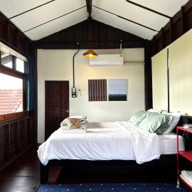 Ponko Home, hotel in Ban Si Than