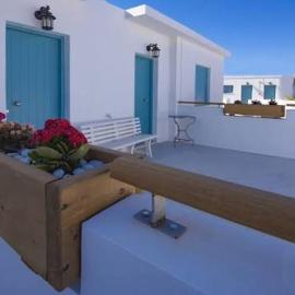 Little Blue Doors Studios, Hotel in Samos