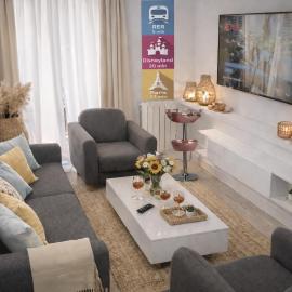 D&E - PARIS-DISNEY - HOLIDAYS APARTMENT - APPARTEMENT DE VACANCES - 5 CHAMBRES- 5 SDB - 5 BEDROOMS - 5 BATHROOMS - Netflix, hotel in Champs-sur-Marne