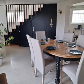 GITE LA NOTARIALE, hotel en Combles