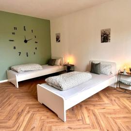 Modernes Apartment 1 für Monteure & Handwerker mit Parkplatz & WIFI