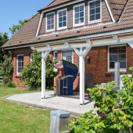 Hus-Pellworm-1-Ferienwohnung-Meerestraum