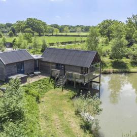 The Boathouse, hotell sihtkohas Biddenden