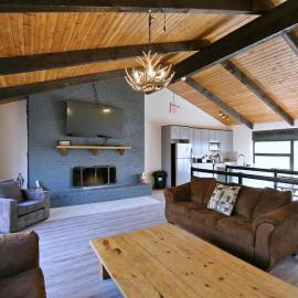 chalet in blue mountain, хотел в Блу Маунтинс