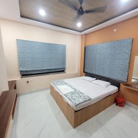 The Rasoi Retreat, hotel en Majnān