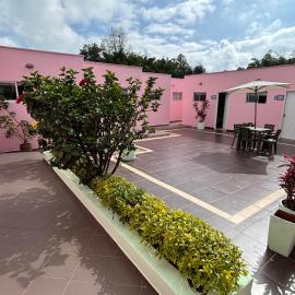 Hostal El Hangar, hotell sihtkohas Rionegro