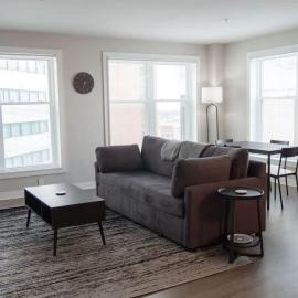 Historic 2BR stay with patio & elevator