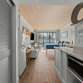 Dockside Dream-Waterfront-Boat Slip-Downtown