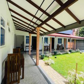 Emerald Coast Hotel Negombo, хотел в Негомбо