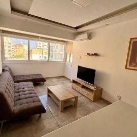 Jane 202 cosy 1 bedroom, Hotel in Larnaka