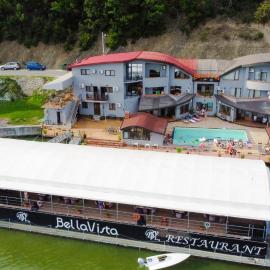 Pensiune - Restaurant Bellavista, ξενοδοχείο σε Dubova
