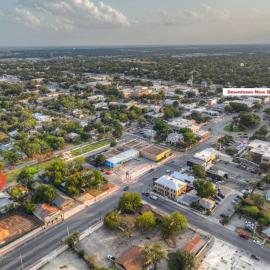 Tolle Haus: W/Pool & Firepit-Walk to Schlitterbahn, Comal Chutes & Downtown!