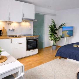 Quiet & Modern Studio near Tram & River Lech
