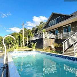Casa da Colina Curitiba com piscina