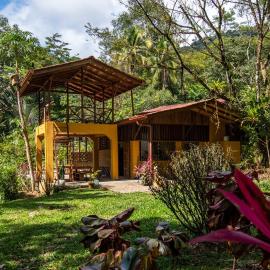 3 bedroom home with Private waterfall in Uvita!