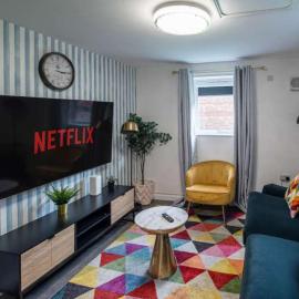 The Urban Residence - Sheffield 6BR Group-Family Stay - Sleeps 12, hotel in Victoria