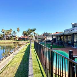 Lakefront 6B4B House