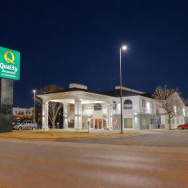 Quality Inn & Suites Roswell North, מלון ברוזוול