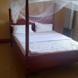 Palace Royal Hotel, hotel u gradu Kagadi