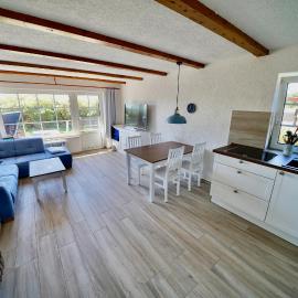 Ferienhaus Einfach Spitze، فندق في فريادريتشسكوغ
