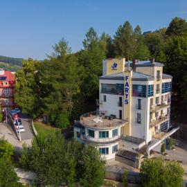Farys - świetna lokalizacja, sauna, jacuzzi, piękne widoki z okien, hotel i Krynica Zdrój