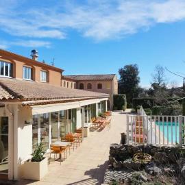 Logis Hostellerie De L'Abbaye, hotel in Le Thoronet