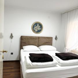 Apartment Kokolo, hotel din Šibenik